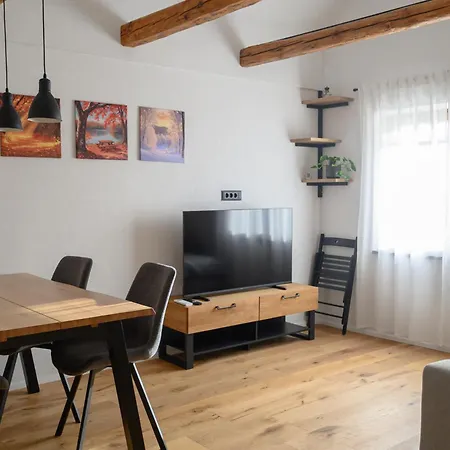 Grannys Retreat Ziri